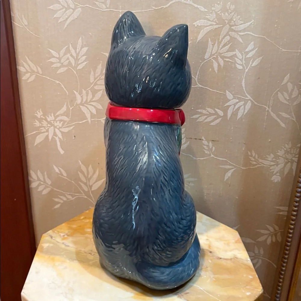 Anthropologie ♥️Peluche 🐱 Darling Cat Ceramic Cookie Jar with Red Bow